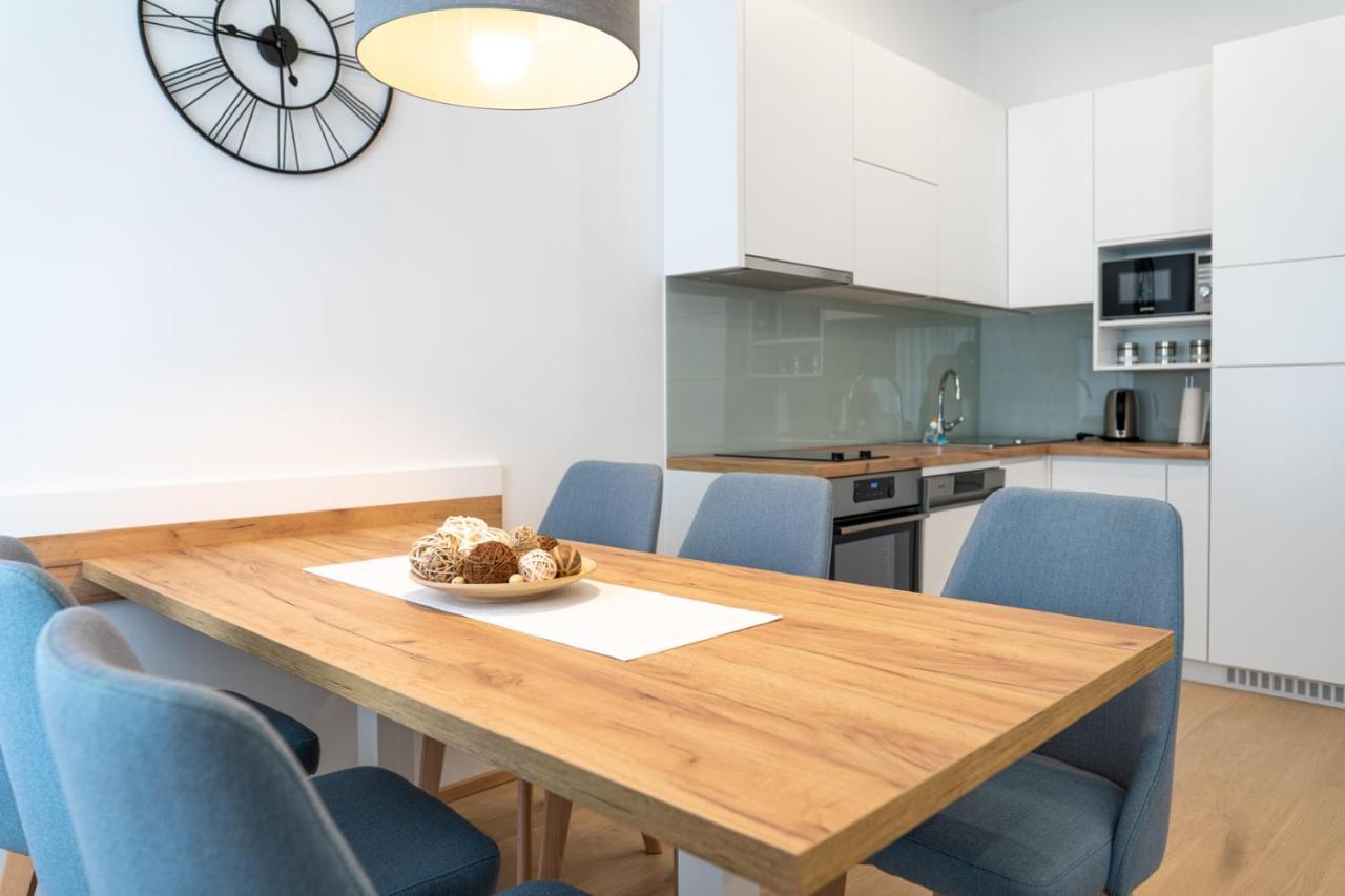 Modern 3 Room Apartment In A Prime Location Wina Bagian luar foto
